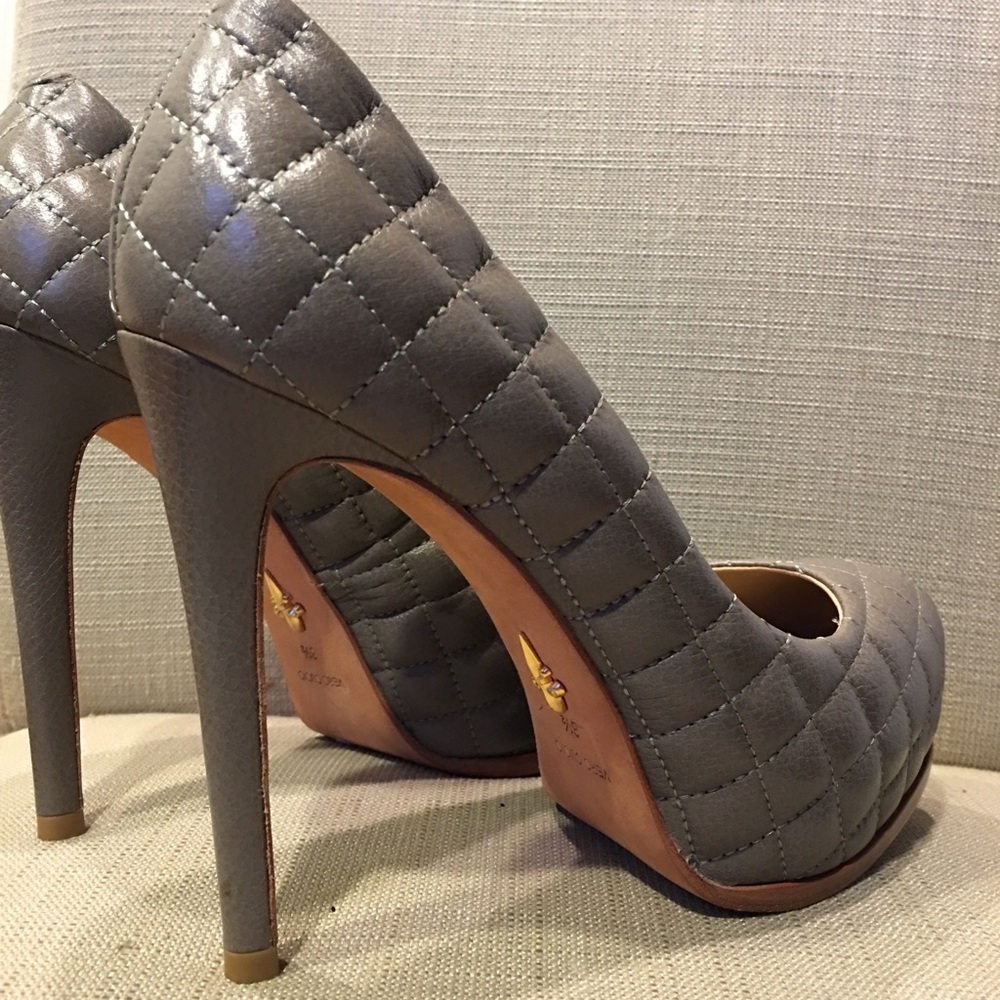 Pour La Victoire Quilted Leather Pumps heels